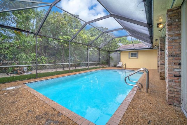 3441 N Hills Drive 00, Hollywood, FL 33021