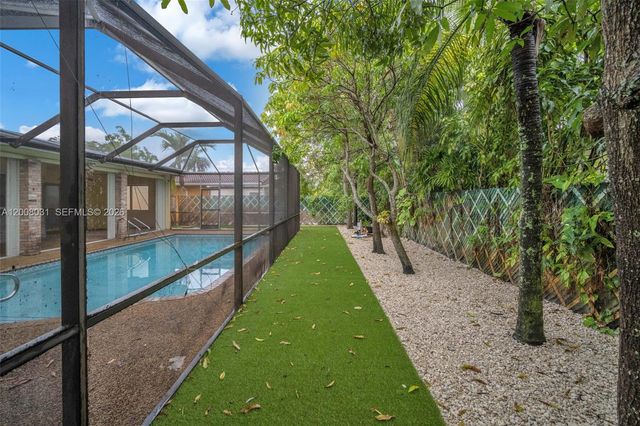 3441 N Hills Drive 00, Hollywood, FL 33021