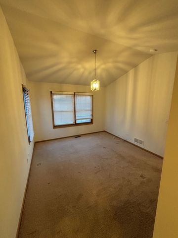 5837 Fieldstone Trail, Mchenry, IL 60050