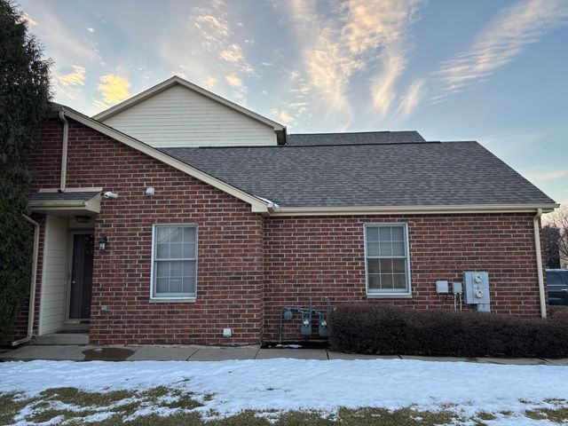 5837 Fieldstone Trail, Mchenry, IL 60050