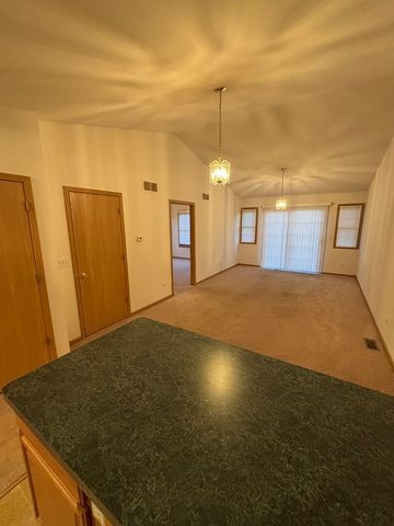 5837 Fieldstone Trail, Mchenry, IL 60050