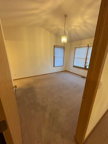 5837 Fieldstone Trail, Mchenry, IL 60050