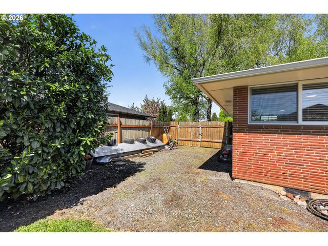 319 Nw 79TH St, Vancouver, WA 98665