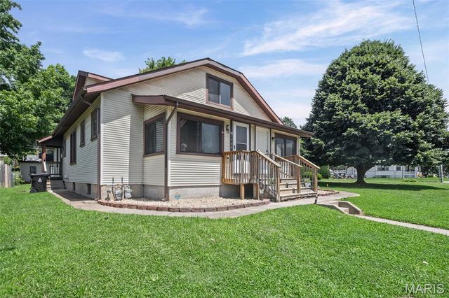 1411 N Charles Street, Belleville, IL 62221