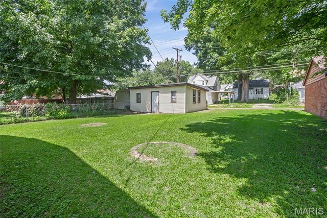 1411 N Charles Street, Belleville, IL 62221