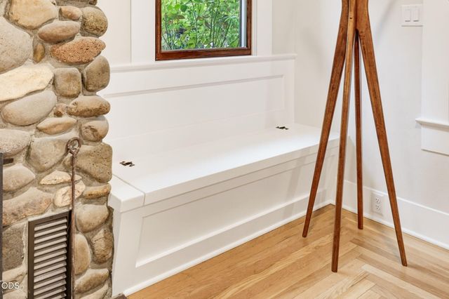 762 B Street, Ashland, OR 97520