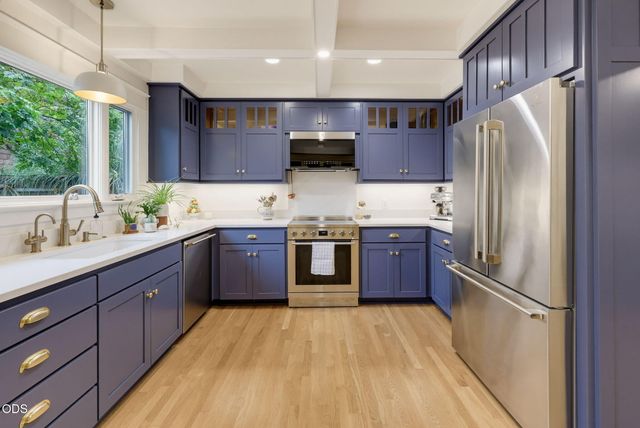 762 B Street, Ashland, OR 97520