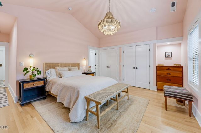 762 B Street, Ashland, OR 97520