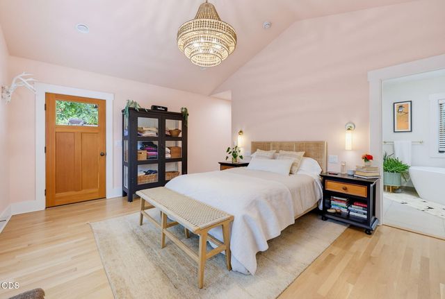 762 B Street, Ashland, OR 97520
