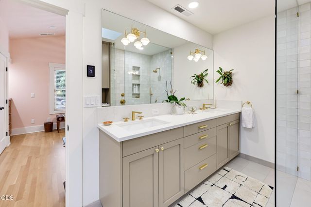 762 B Street, Ashland, OR 97520
