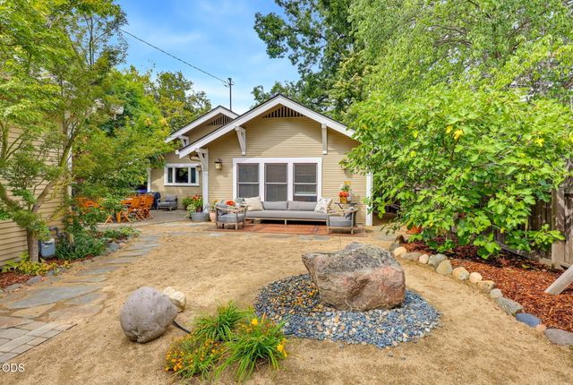 762 B Street, Ashland, OR 97520