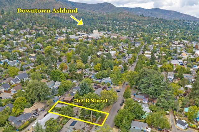 762 B Street, Ashland, OR 97520