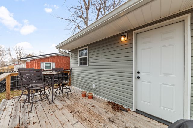 222 N Pine St, Hohenwald, TN 38462