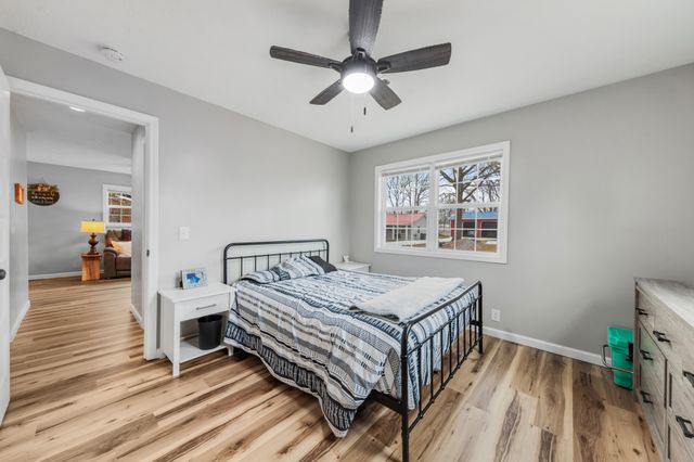 222 N Pine St, Hohenwald, TN 38462