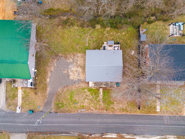 222 N Pine St, Hohenwald, TN 38462