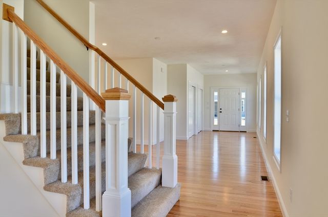 22D Crownshield 22D, Uxbridge, MA 01569