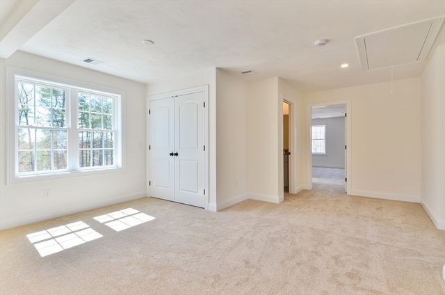 22D Crownshield 22D, Uxbridge, MA 01569