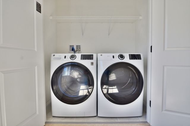 22D Crownshield 22D, Uxbridge, MA 01569