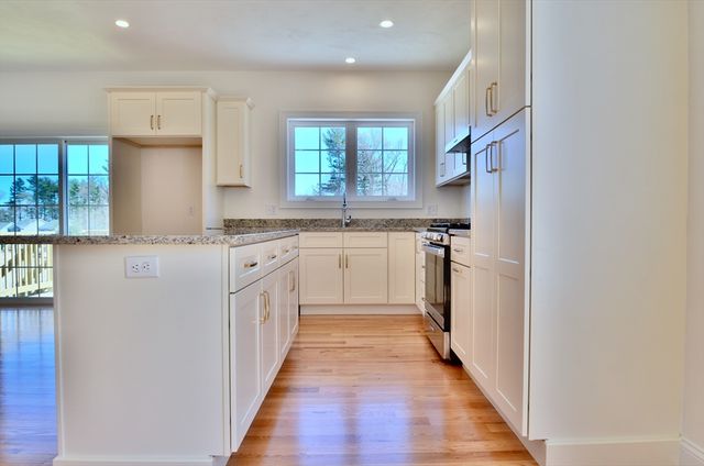 22D Crownshield 22D, Uxbridge, MA 01569