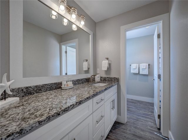 230 Cut Off 126, Port Aransas, TX 78373