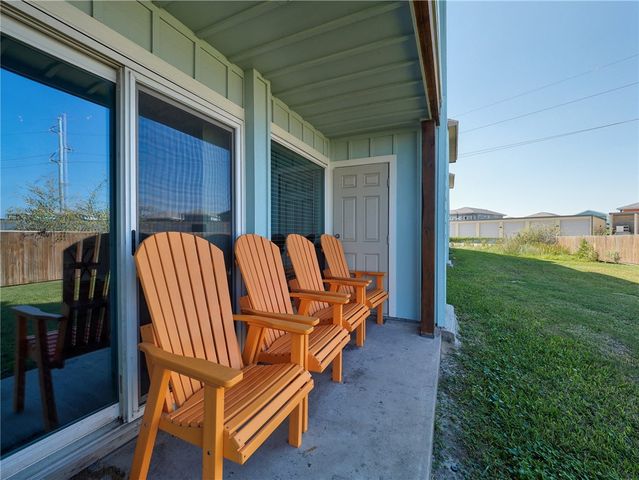 230 Cut Off 126, Port Aransas, TX 78373