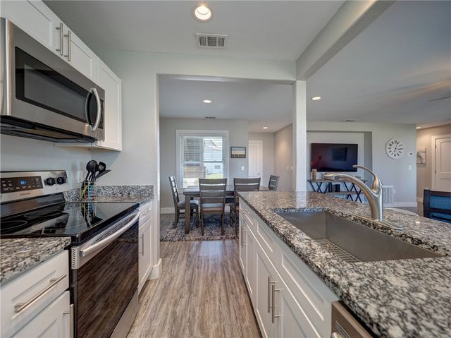 230 Cut Off 126, Port Aransas, TX 78373