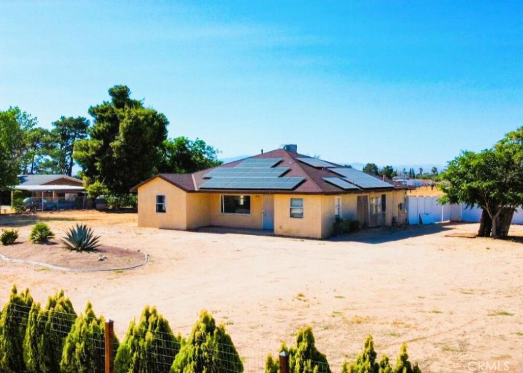 1641 W Avenue L4, Lancaster, CA 93534