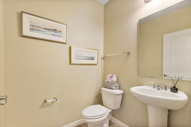 6102 NW Painted Bunting Court, Port St Lucie, FL 34986