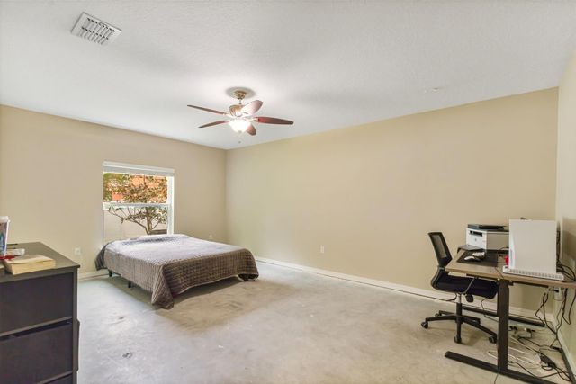 6102 NW Painted Bunting Court, Port St Lucie, FL 34986