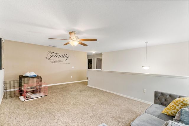 6102 NW Painted Bunting Court, Port St Lucie, FL 34986