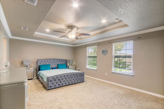 6102 NW Painted Bunting Court, Port St Lucie, FL 34986