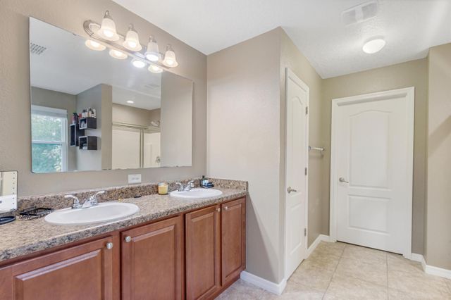 6102 NW Painted Bunting Court, Port St Lucie, FL 34986