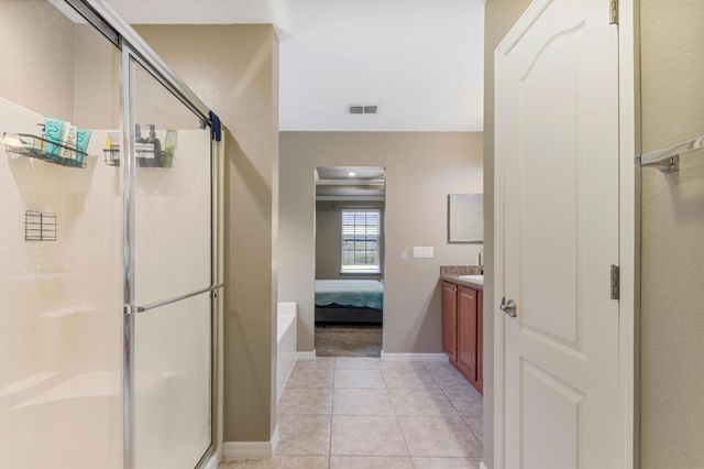 6102 NW Painted Bunting Court, Port St Lucie, FL 34986