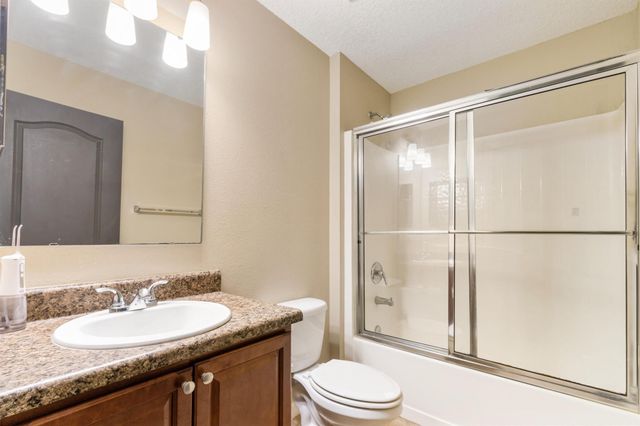 6102 NW Painted Bunting Court, Port St Lucie, FL 34986