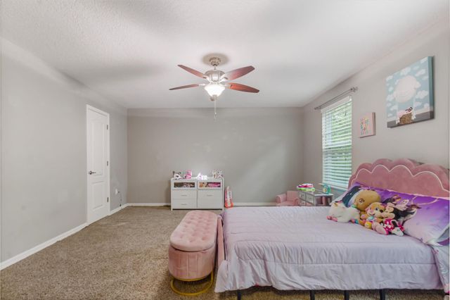 6102 NW Painted Bunting Court, Port St Lucie, FL 34986