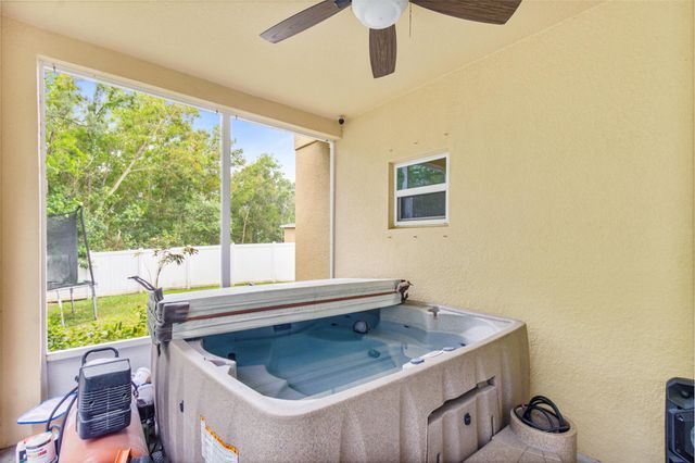 6102 NW Painted Bunting Court, Port St Lucie, FL 34986