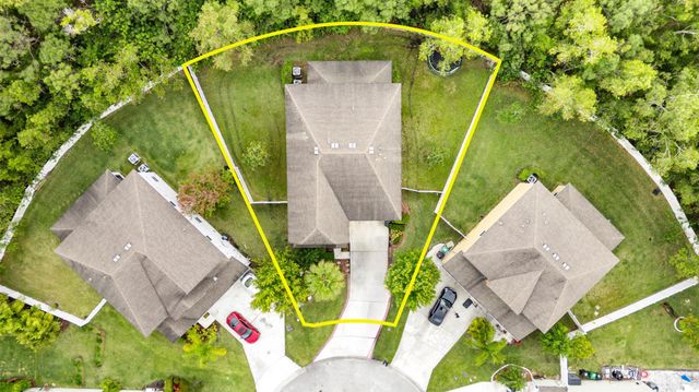 6102 NW Painted Bunting Court, Port St Lucie, FL 34986