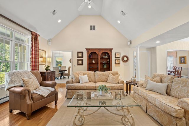 11 Sycamore Avenue, Sagamore Beach, MA 02562
