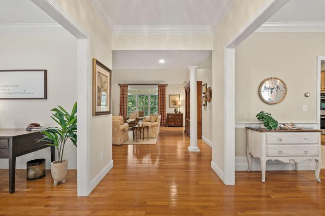 11 Sycamore Avenue, Sagamore Beach, MA 02562