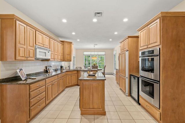 11 Sycamore Avenue, Sagamore Beach, MA 02562