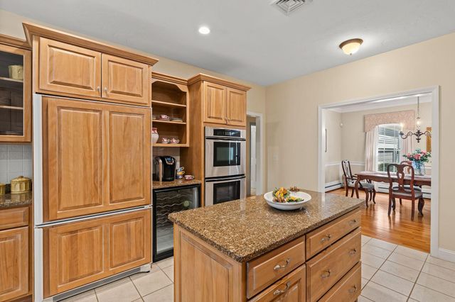 11 Sycamore Avenue, Sagamore Beach, MA 02562