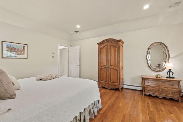 11 Sycamore Avenue, Sagamore Beach, MA 02562