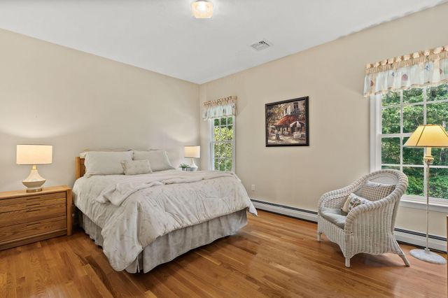 11 Sycamore Avenue, Sagamore Beach, MA 02562