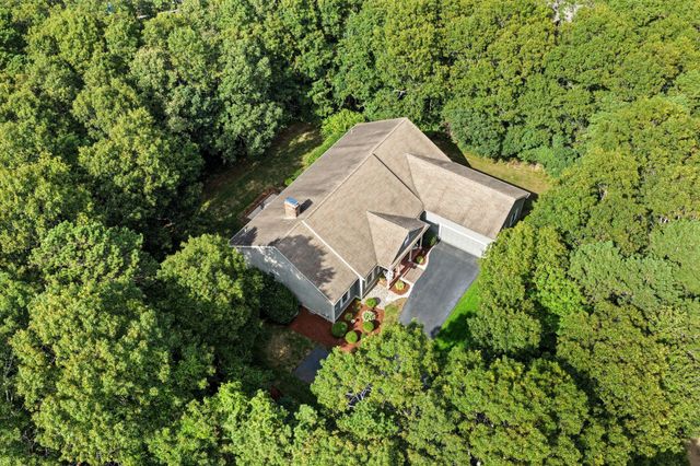 11 Sycamore Avenue, Sagamore Beach, MA 02562