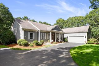 11 Sycamore Avenue, Sagamore Beach, MA 02562
