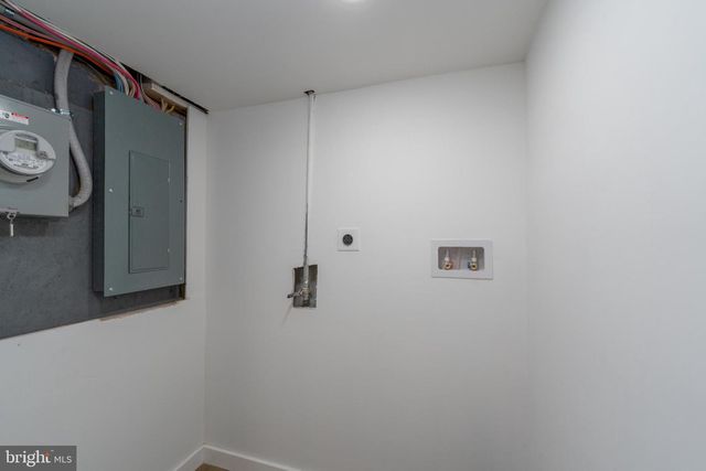 818 MOUNT HOLLY ST, Baltimore, MD 21229