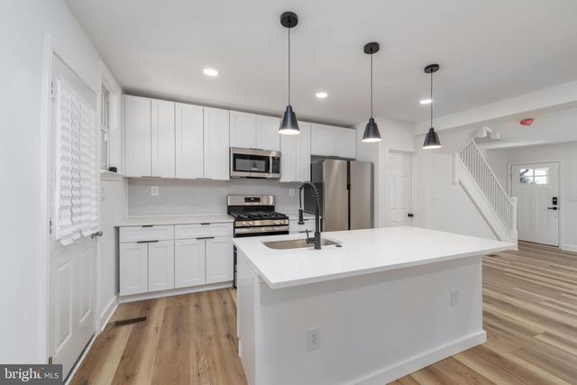 818 MOUNT HOLLY ST, Baltimore, MD 21229