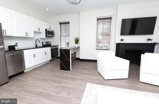 13 E READ ST #8, Baltimore, MD 21202