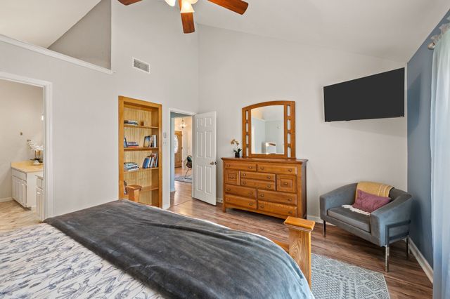 6917 Egan Way, Fort Worth, TX 76137