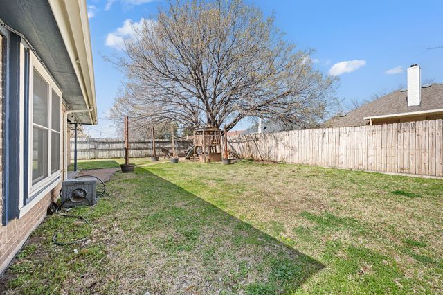 6917 Egan Way, Fort Worth, TX 76137